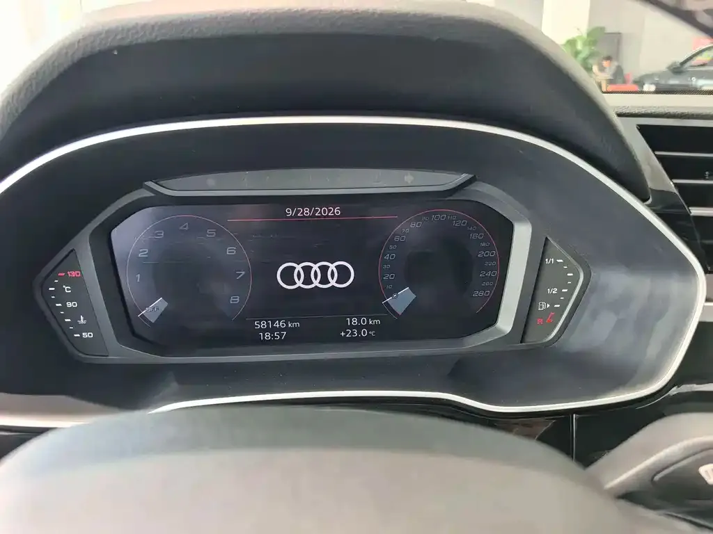 Audi Q3 — фото 2