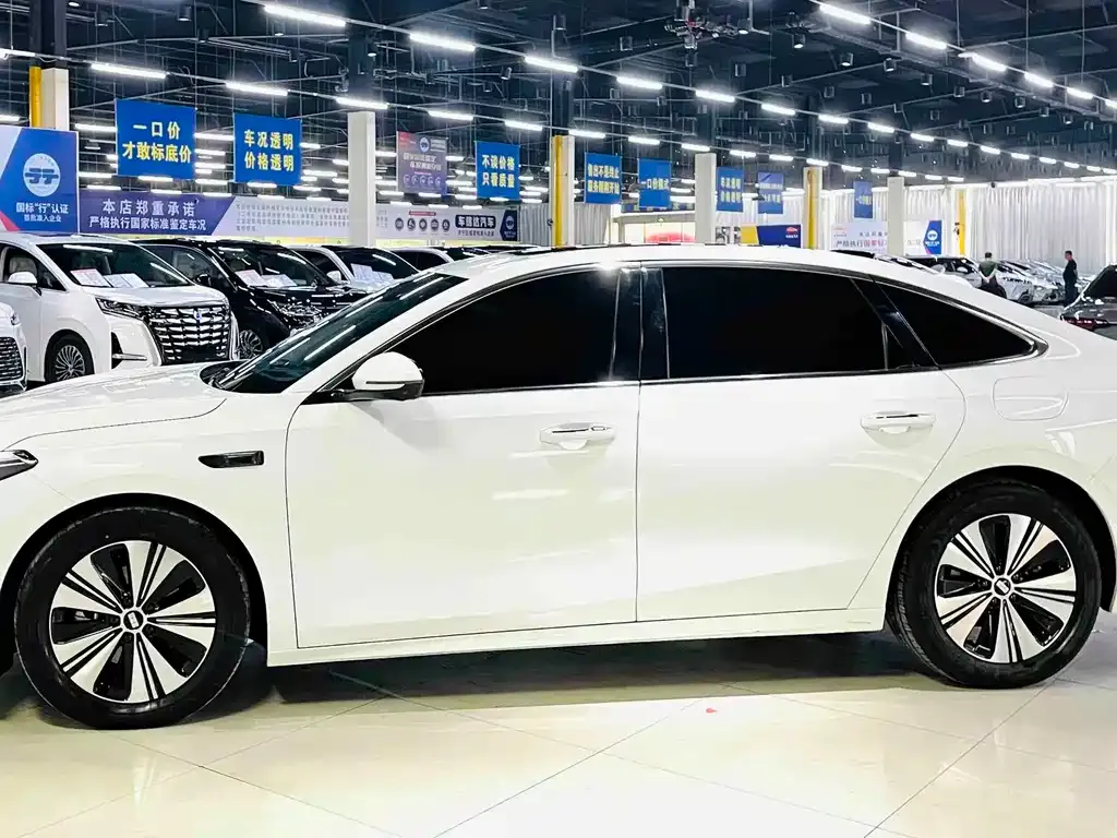 Geely Galaxy A7 EM — фото 9