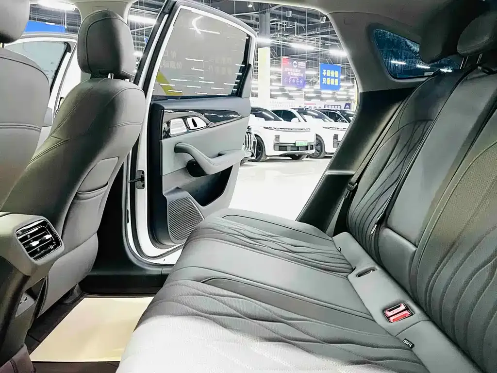 Geely Galaxy A7 EM — фото 8