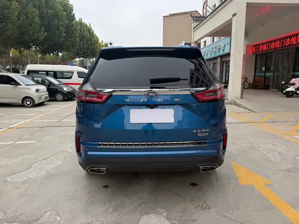 Ford Edge — фото 2