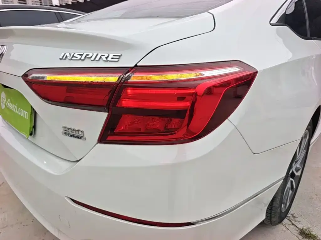 Honda Inspire — фото 6