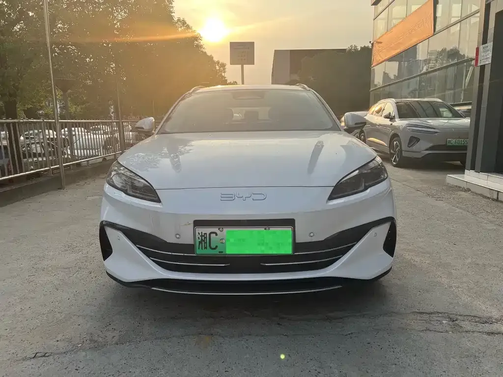 BYD Seal 06 DM-i Touring — фото 3