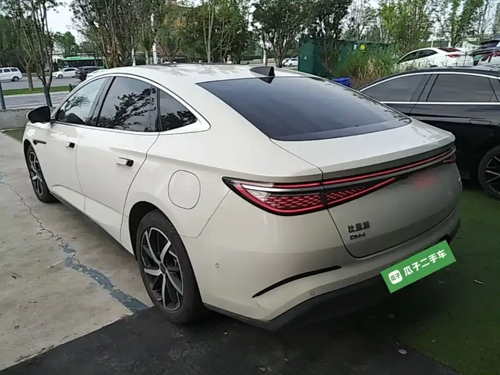 BYD Seal 07 DM-i — фото 8