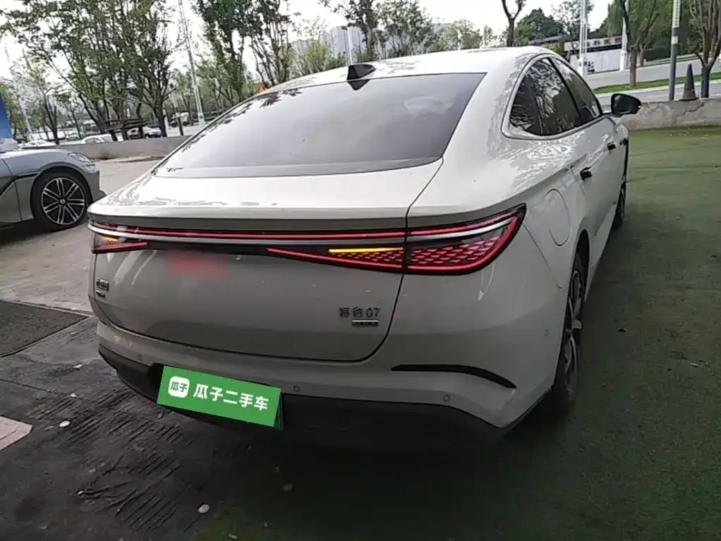 BYD Seal 07 DM-i — фото 4