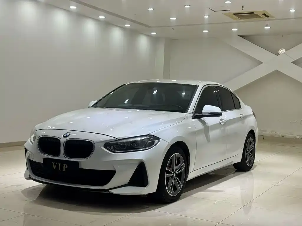 BMW 1 Series — фото 1