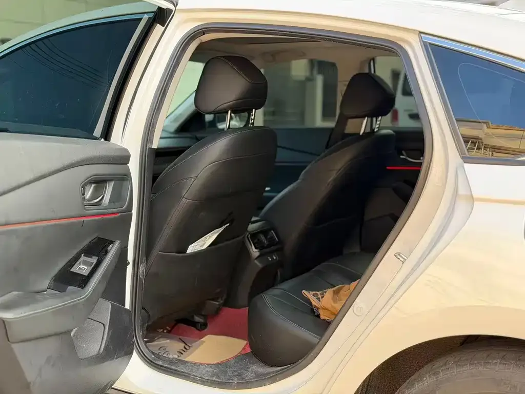 Honda Accord — фото 4
