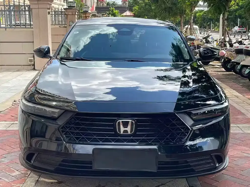 Honda Accord — фото 4