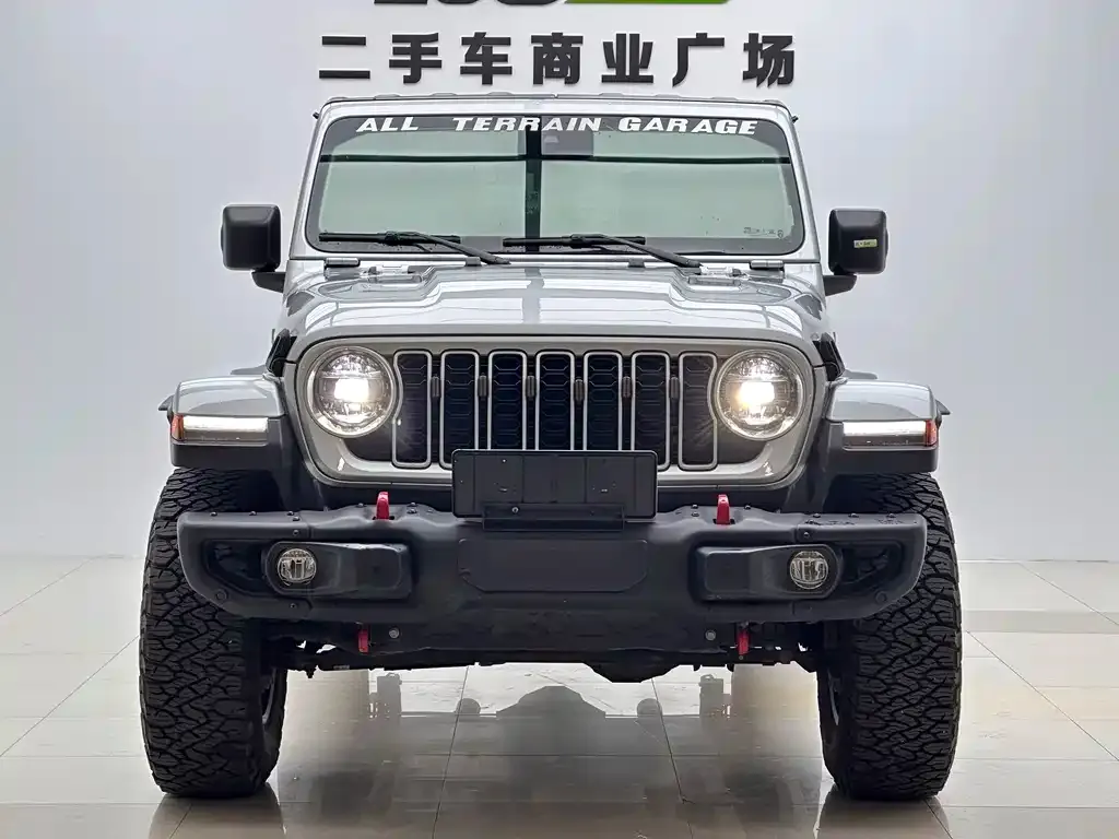 Jeep Wrangler — фото 6