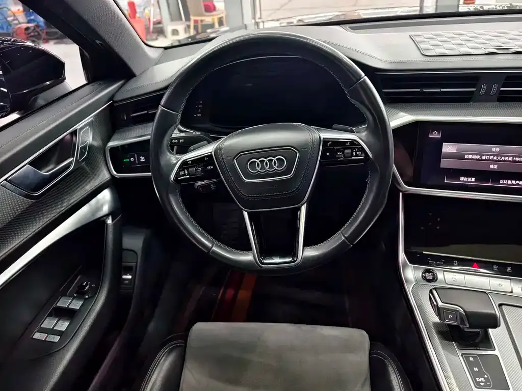 Audi A6L — фото 7