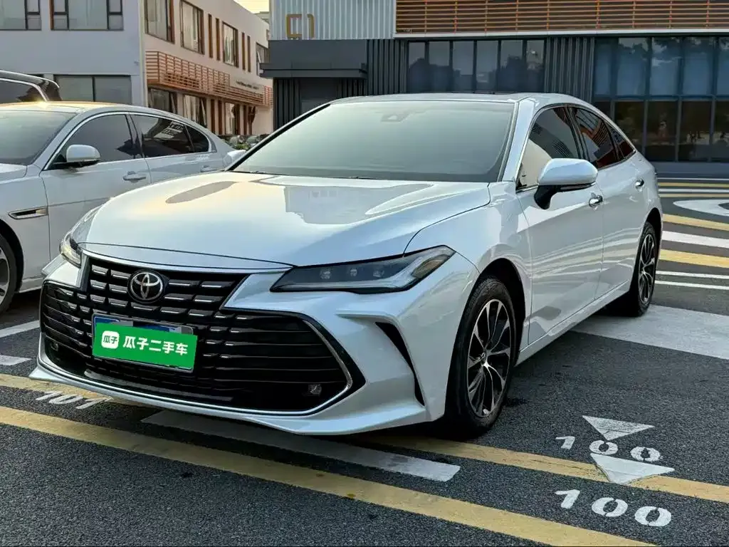 Toyota Avalon — фото 10