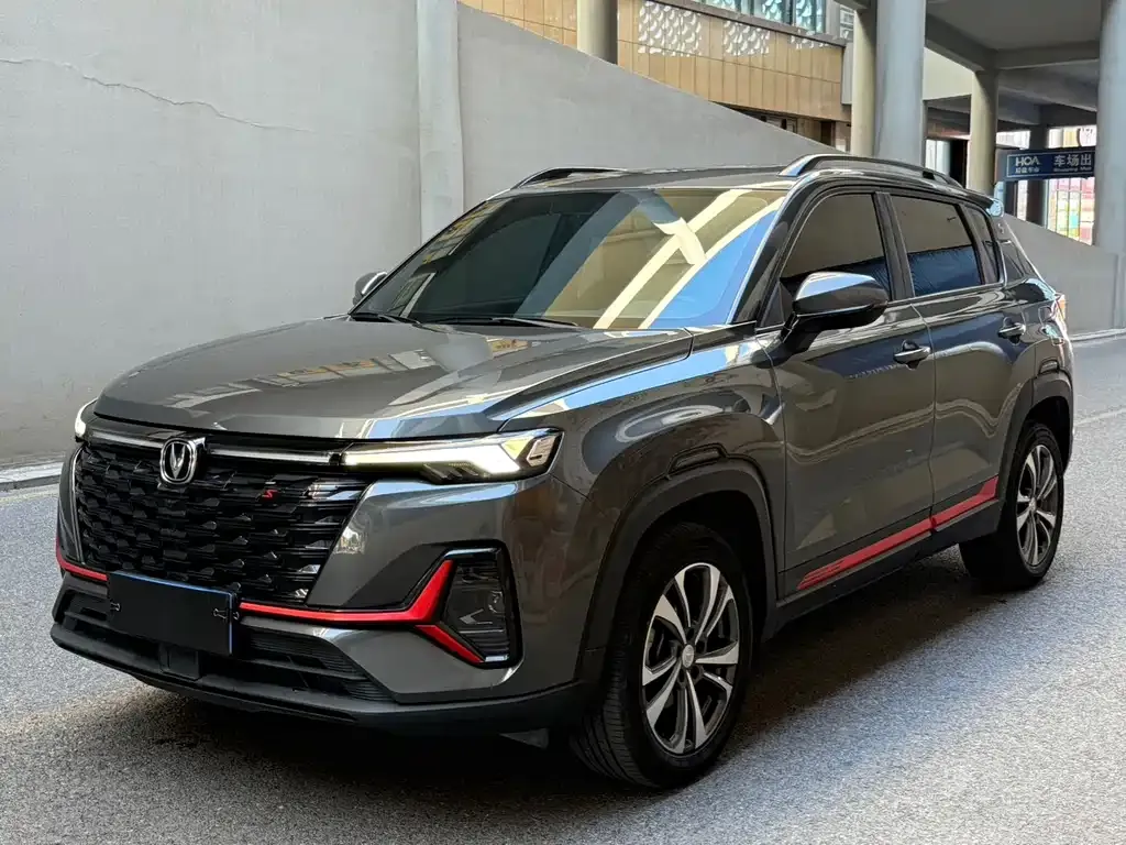 Changan CS35PLUS — фото 1