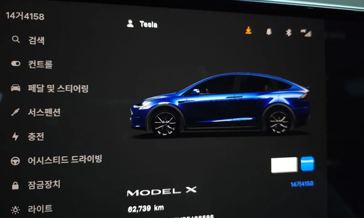 Tesla Model X — фото 4
