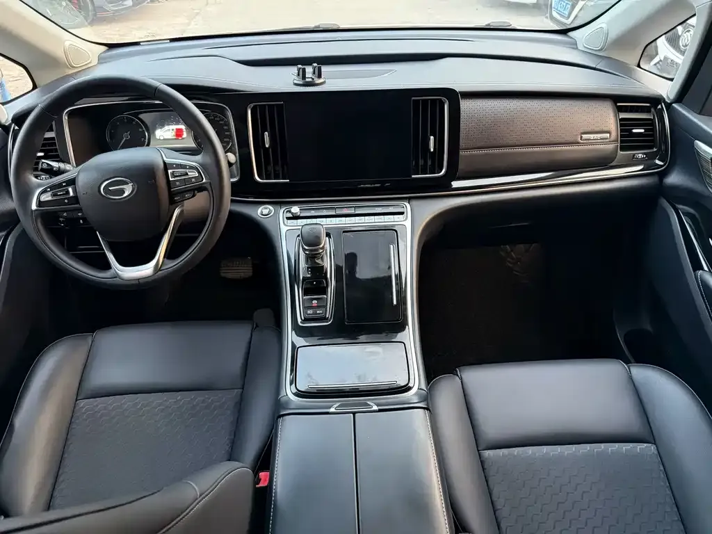 GAC Motor Trumpchi M8 — фото 3