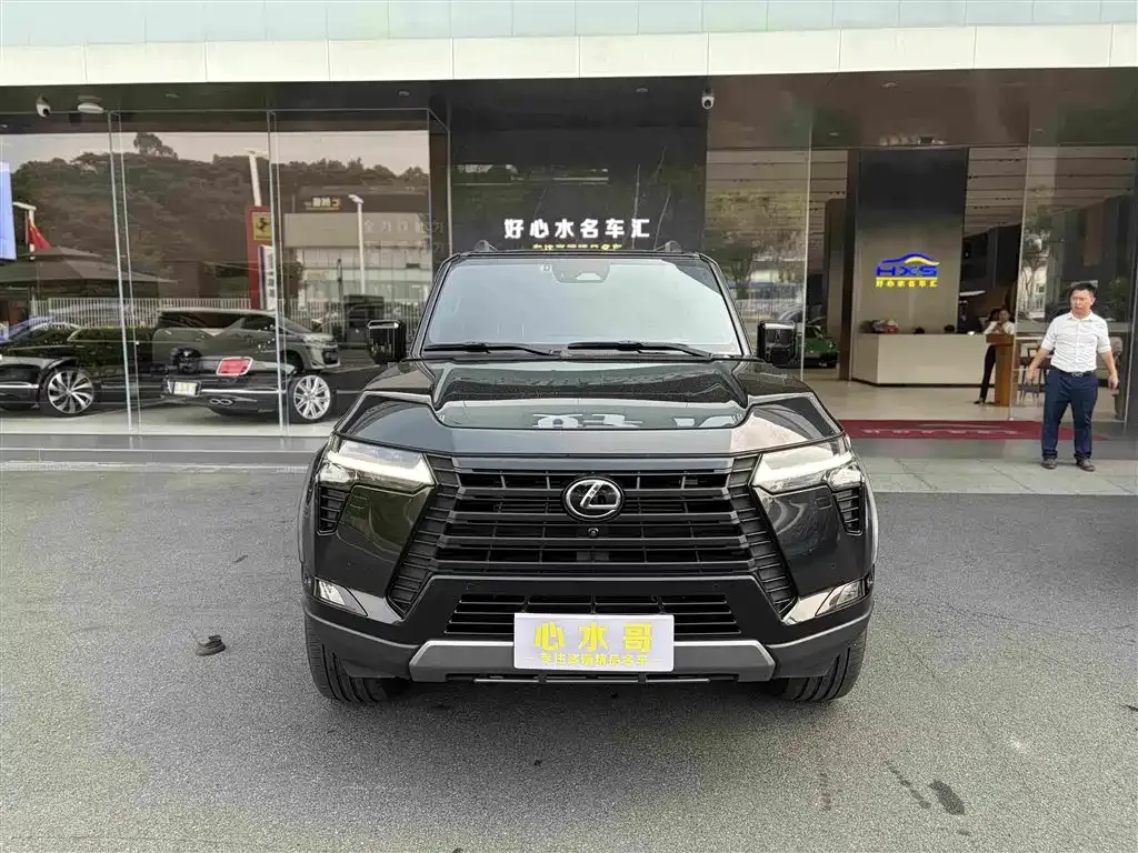 Lexus GX — фото 1