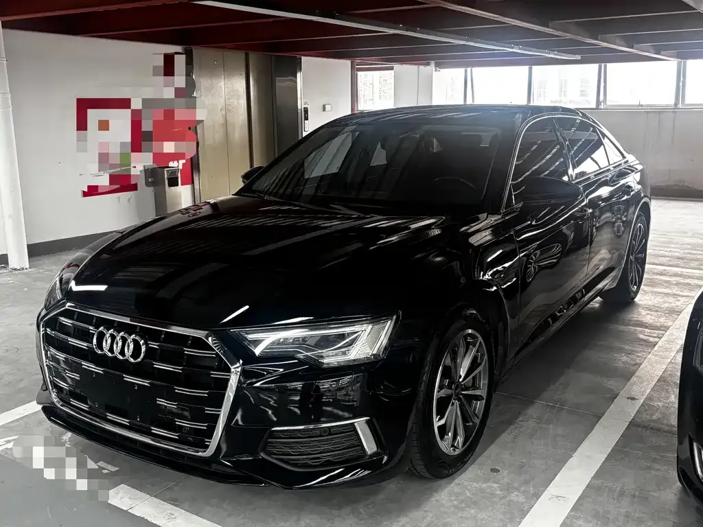 Audi A6L — фото 1