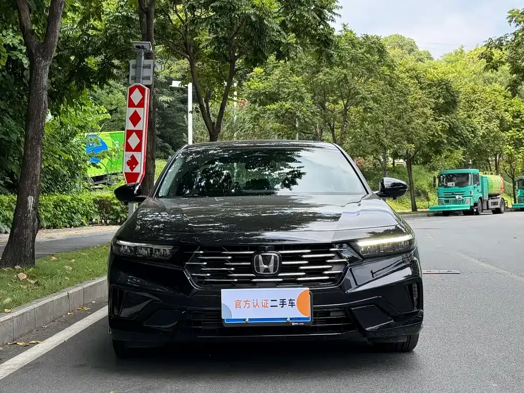 Honda Accord — фото 3