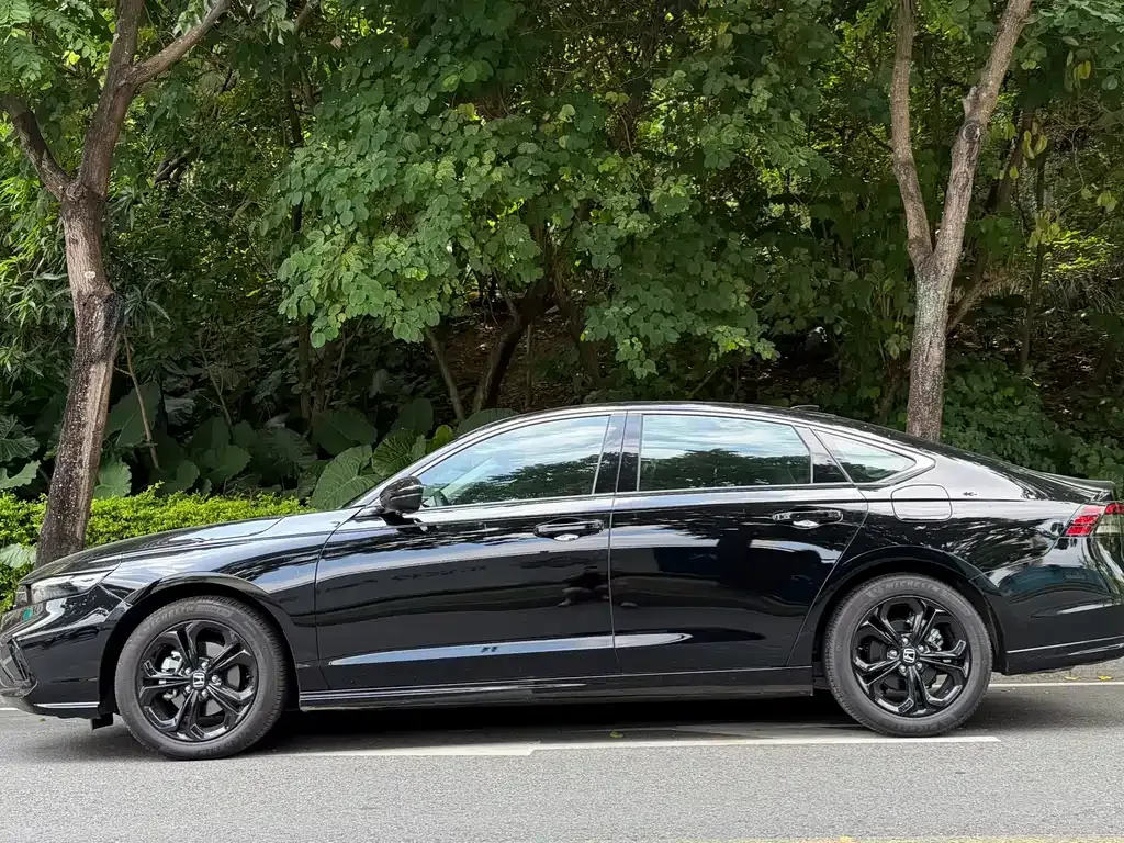 Honda Accord — фото 5