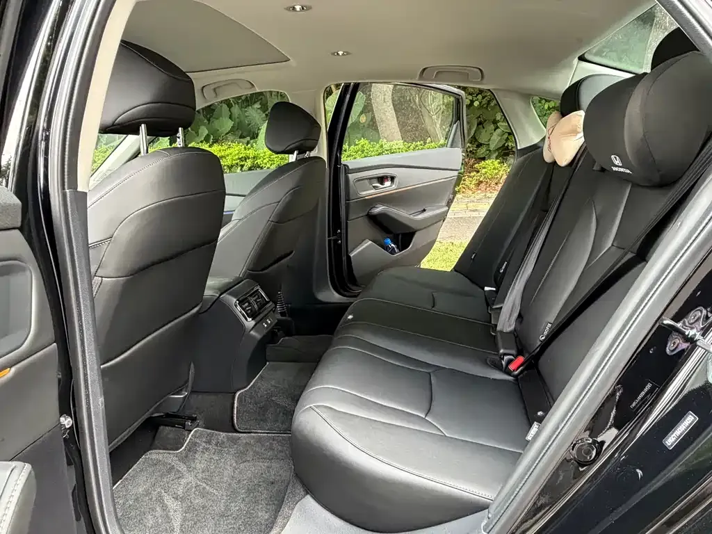 Honda Accord — фото 4