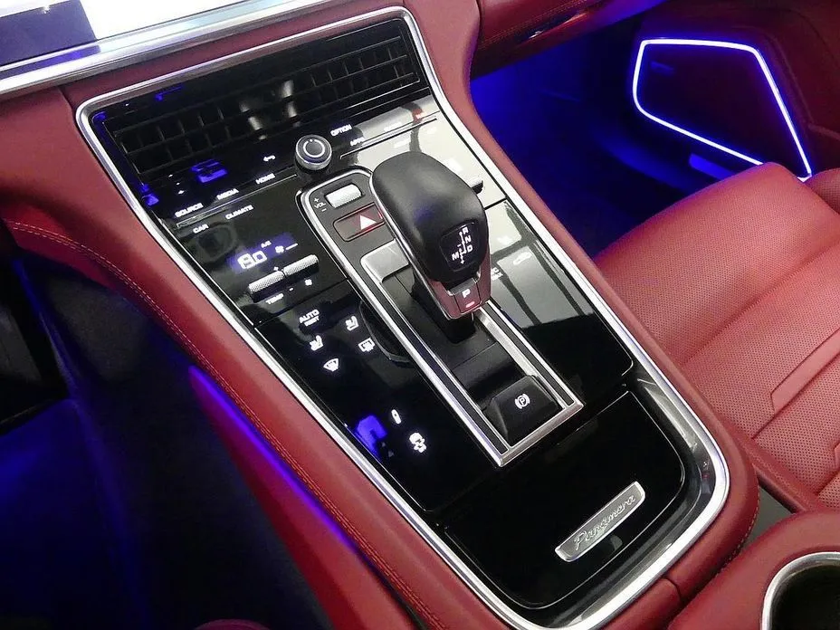 Porsche Panamera — фото 10