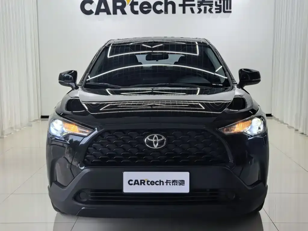 Toyota Corolla Cross — фото 8