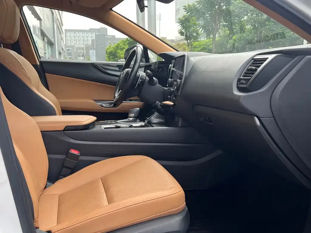 Lexus NX New Energy — фото 2