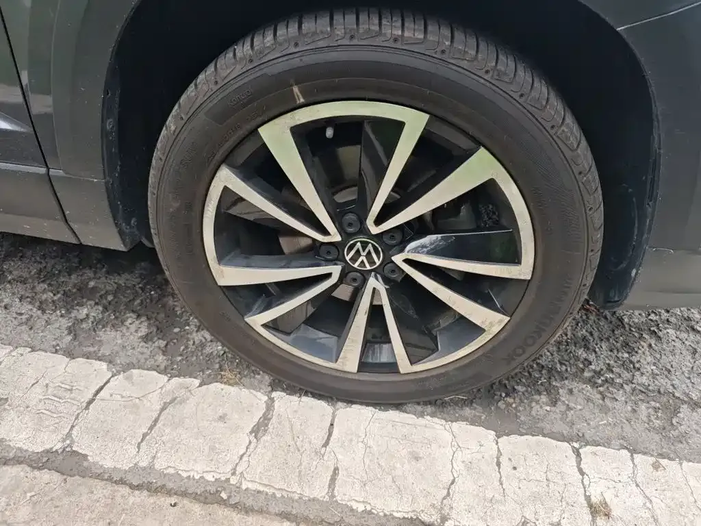 Volkswagen Tharu — фото 6