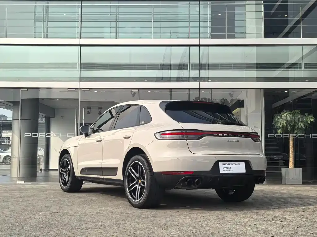 Porsche Macan — фото 9