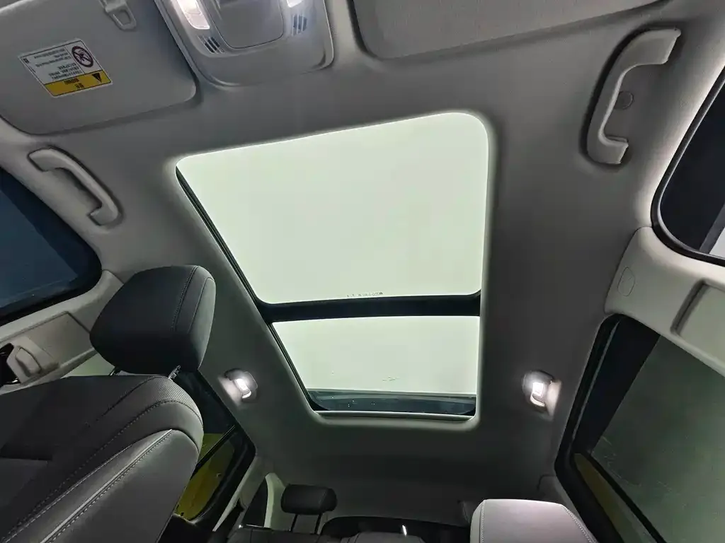 Buick Envision Plus — фото 2