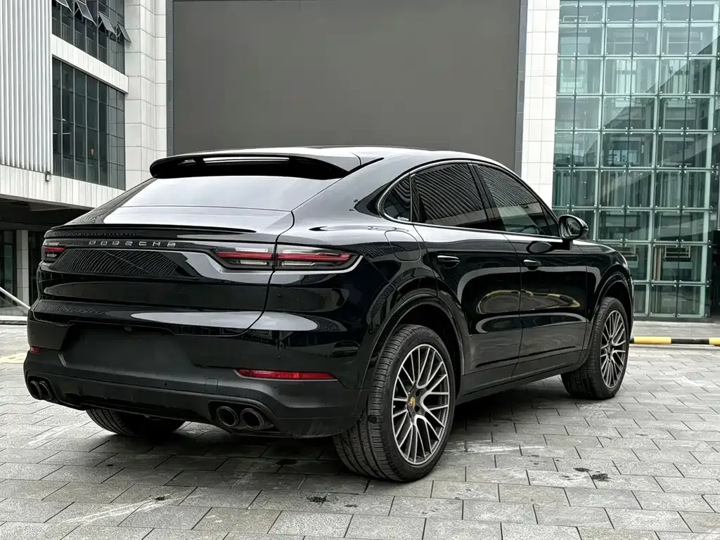 Porsche Cayenne — фото 2