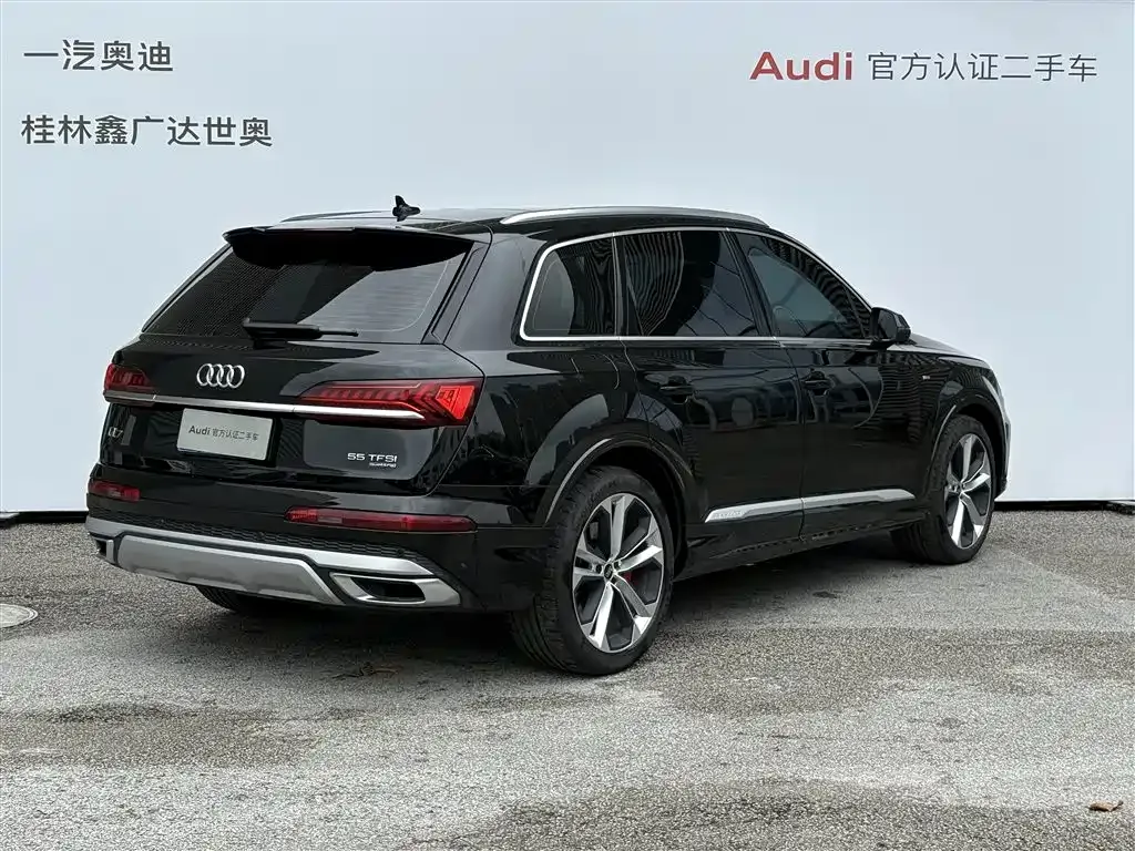 Audi Q7 — фото 3