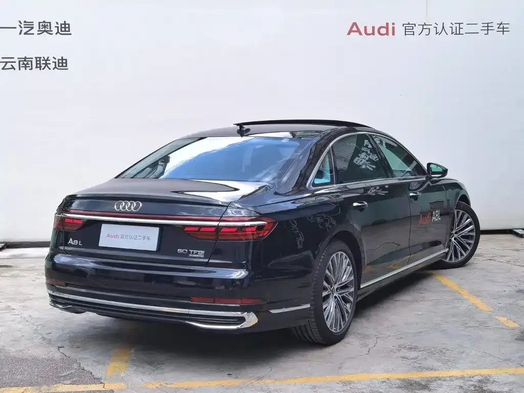 Audi A8 — фото 6