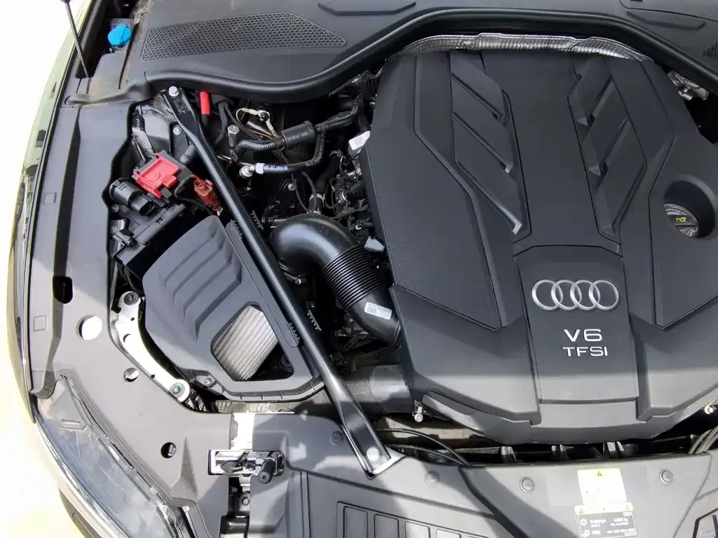 Audi A8 — фото 3