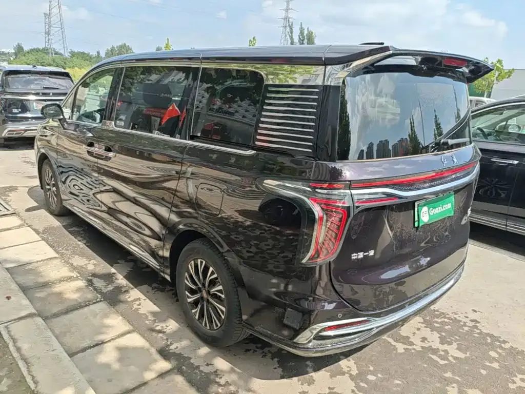 Hongqi HQ9 PHEV — фото 3