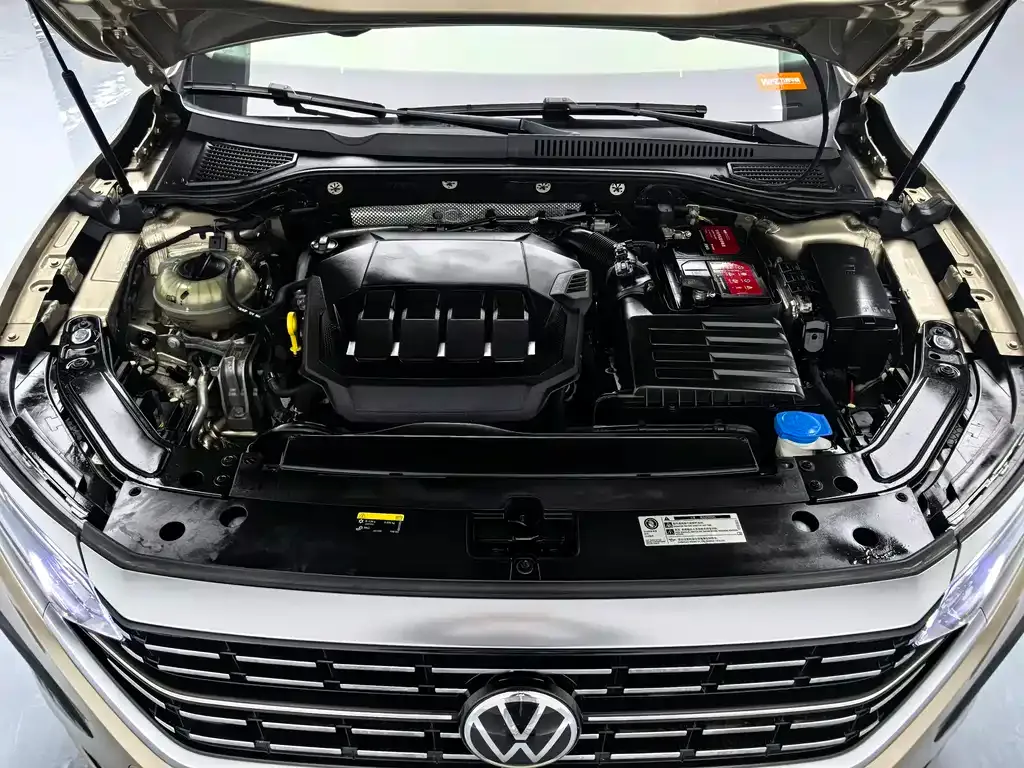 Volkswagen Passat — фото 8