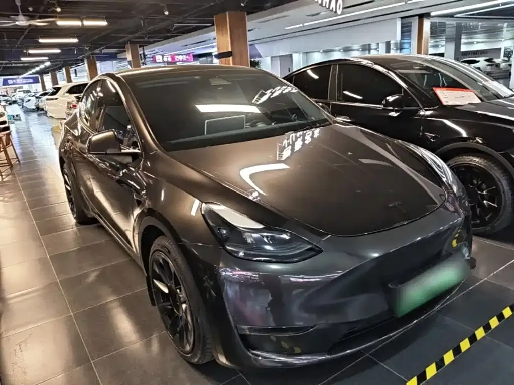 Tesla Model Y — фото 5