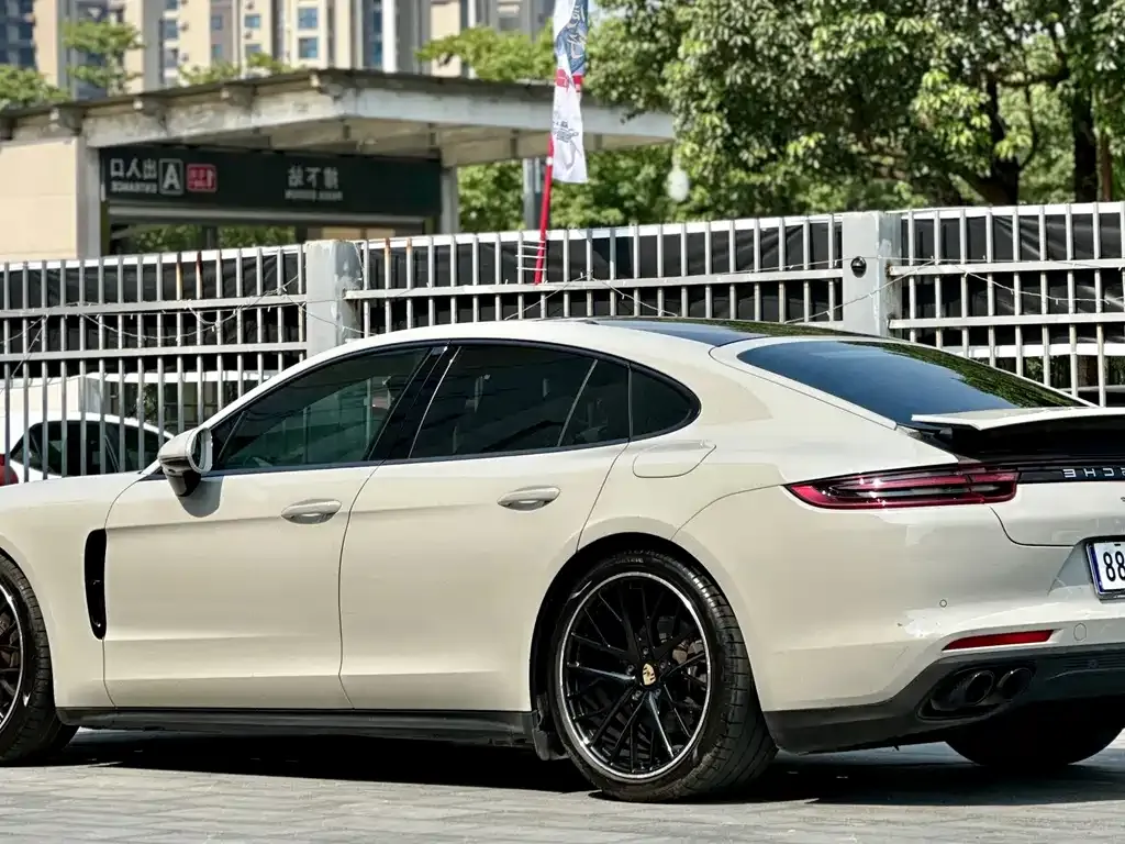 Porsche Panamera — фото 8
