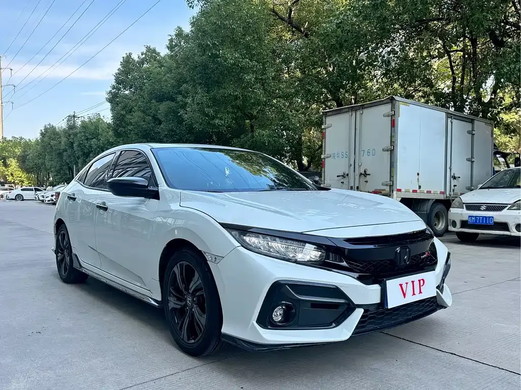 Honda Civic — фото 10