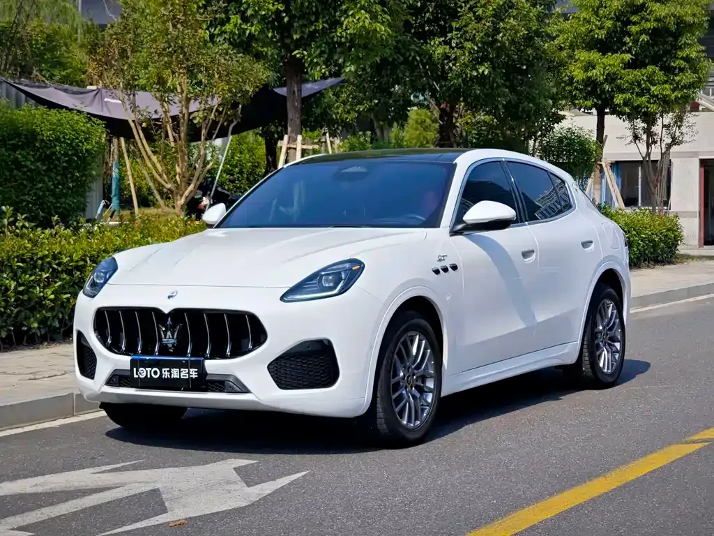 Maserati Grecale — фото 1
