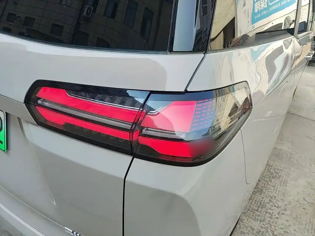 Wuling Xingguang 730 New Energy — фото 1