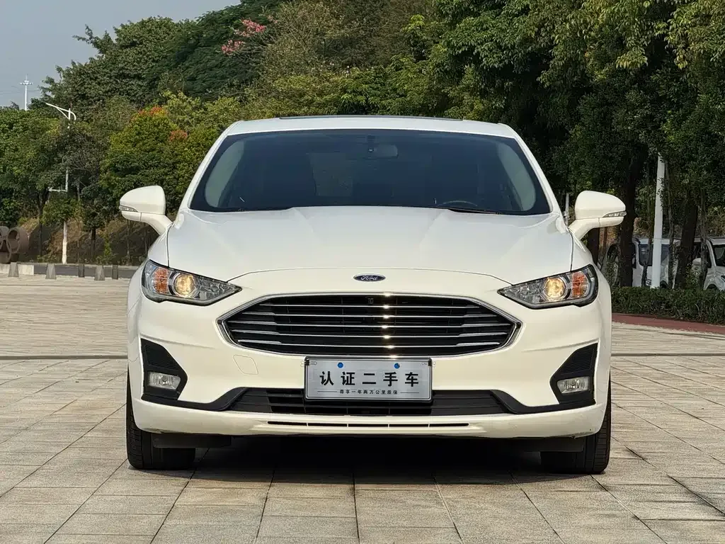 Ford Mondeo — фото 10