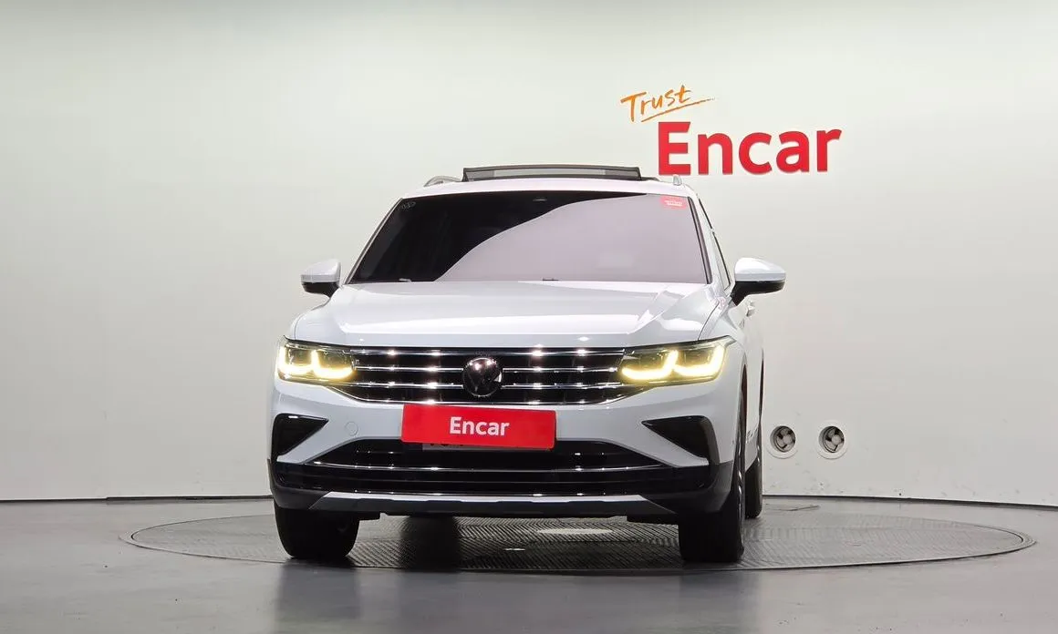 Volkswagen Tiguan — фото 9