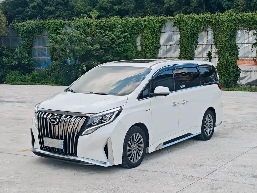 GAC Motor Trumpchi M8 — фото 1