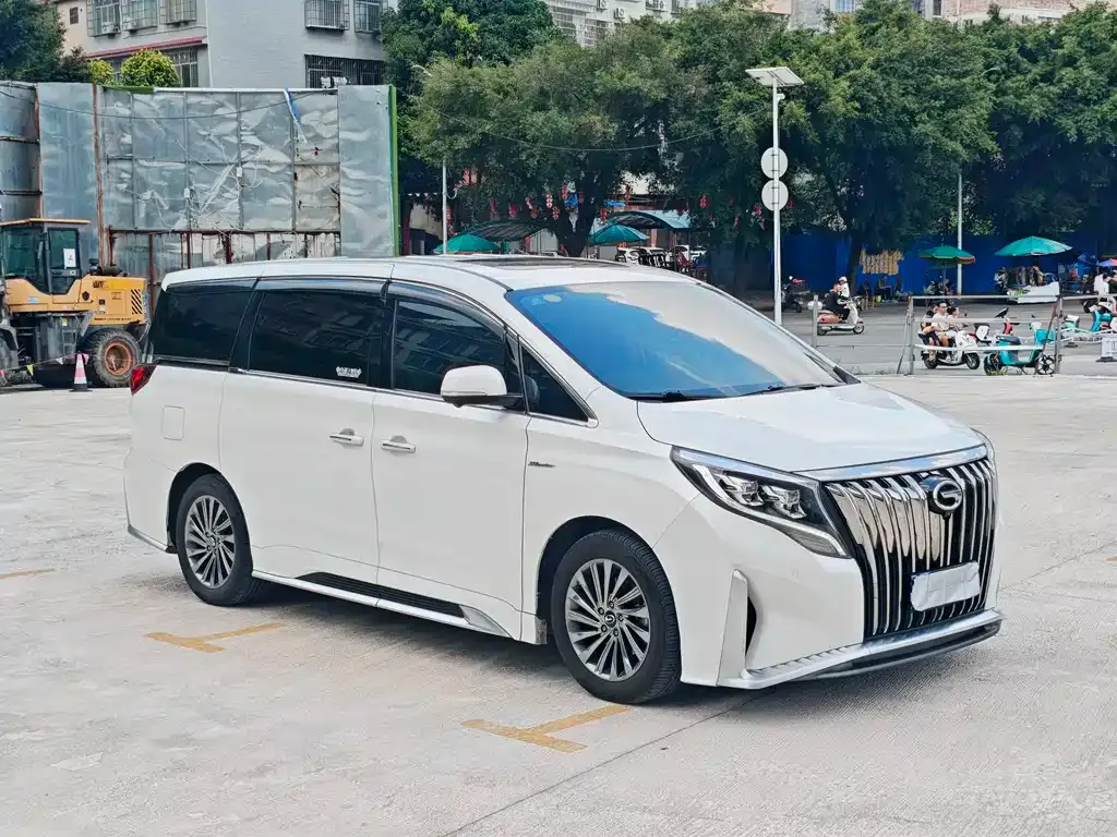 GAC Motor Trumpchi M8 — фото 2