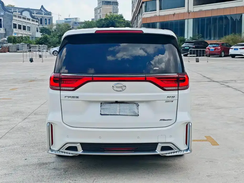 GAC Motor Trumpchi M8 — фото 3