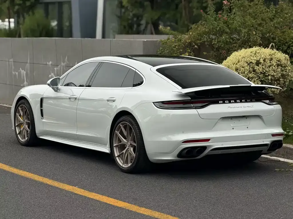 Porsche Panamera — фото 5