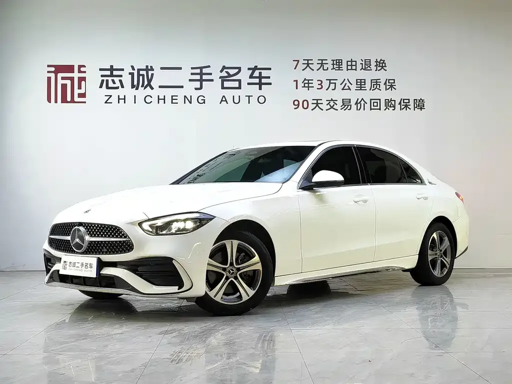 Mercedes-Benz C-Class — фото 1