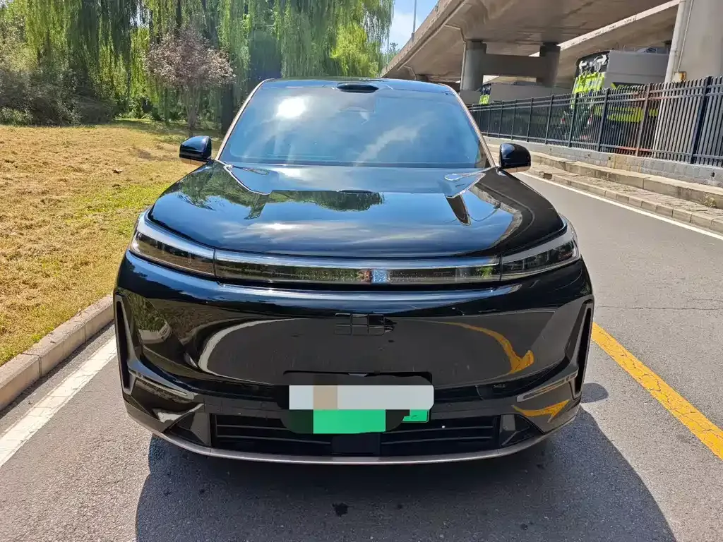 Geely Galaxy M9 — фото 7