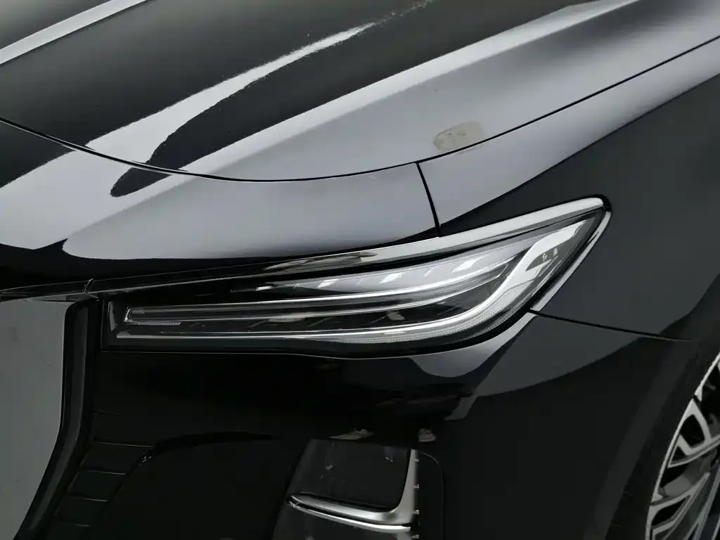 Hongqi H5 — фото 2