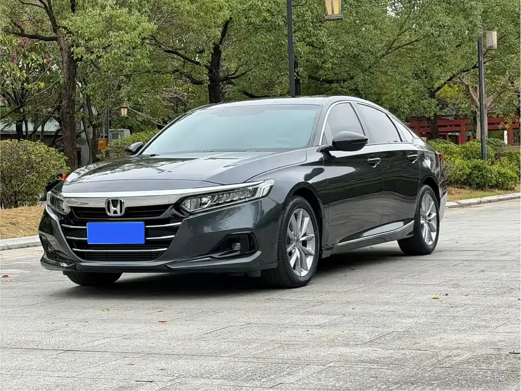 Honda Accord — фото 6
