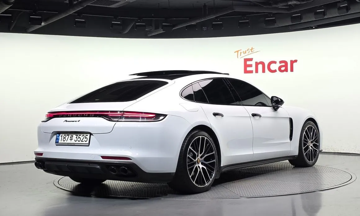 Porsche Panamera — фото 2